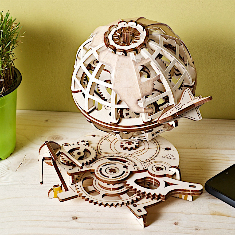 Globus DIY Craft Kit