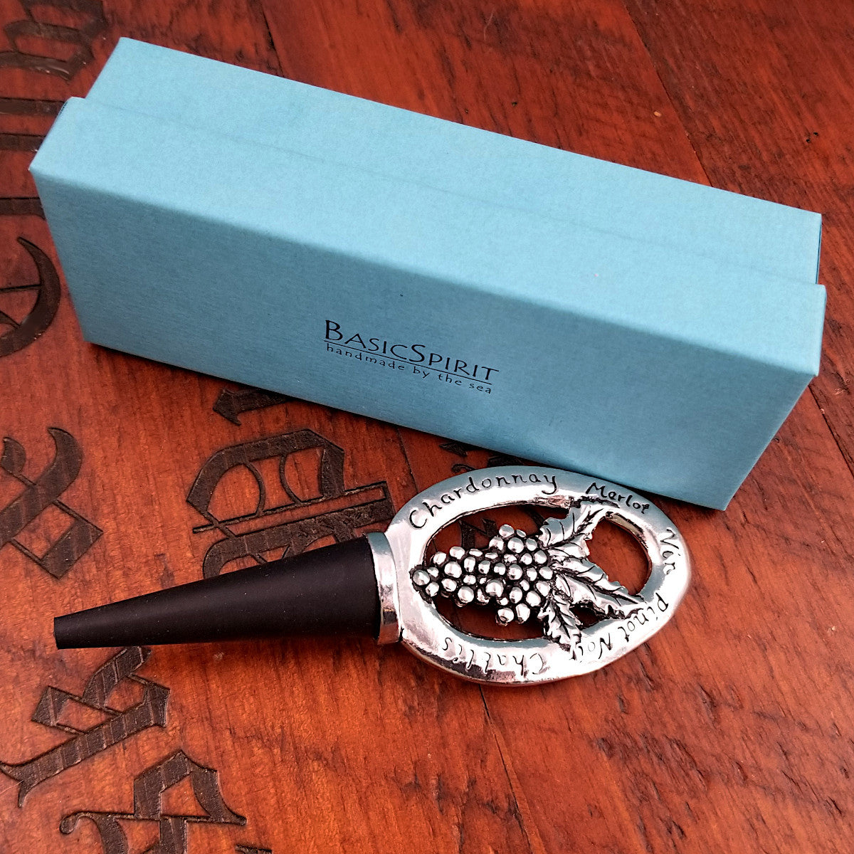 Grapes Bottle Stopper